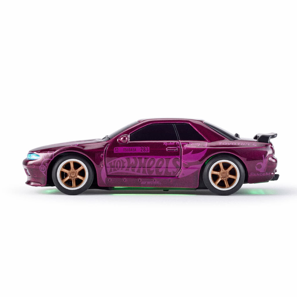 Hot Wheels R/C 1:64 Nissan Skyline GT-R R32 Pandem Remote Control