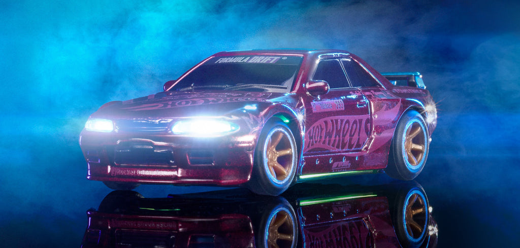 Hot Wheels R/C 1:64 Nissan Skyline GT-R R32 Pandem Remote Control
